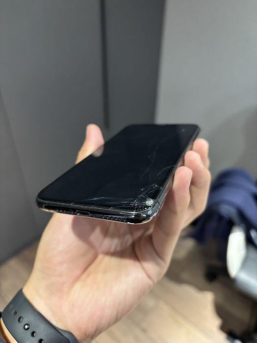 iPhone X 64GB, оригинал | Face ID | АКБ 75% | Срочно