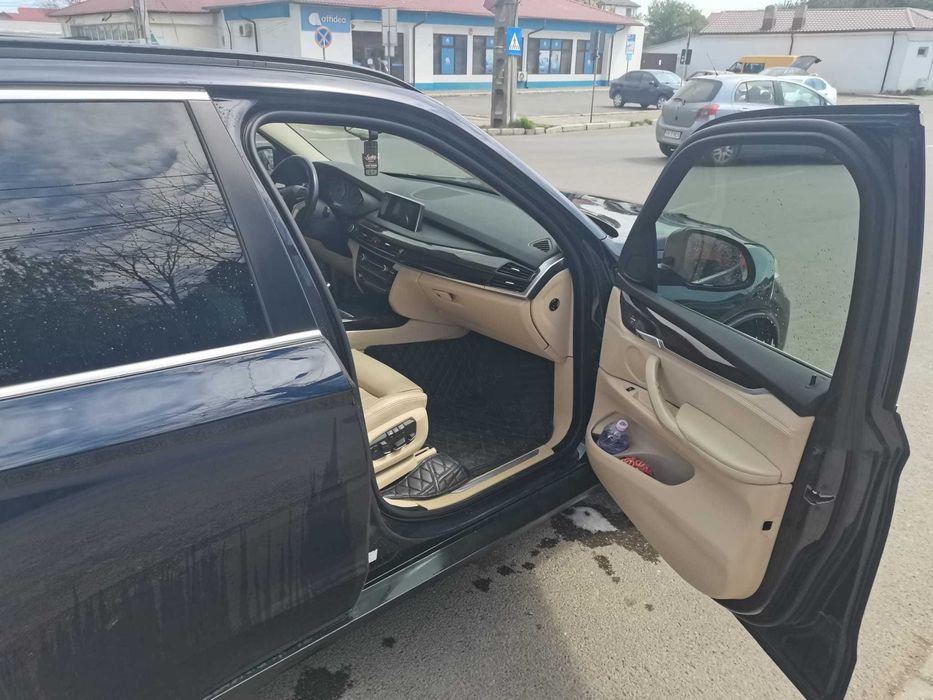 Propietar in Acte Oferta BMW X5-F15 M 309 CP pachet xDrive 40d 2014