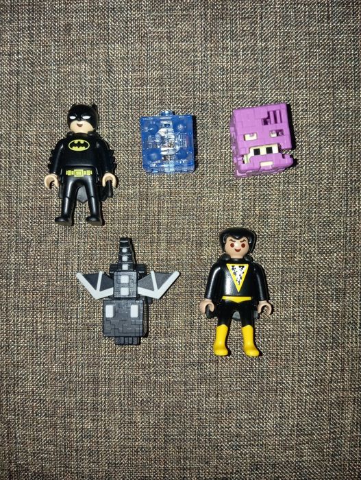 Продам фигурки из Dc и Minecraft ( Kinder Joy )