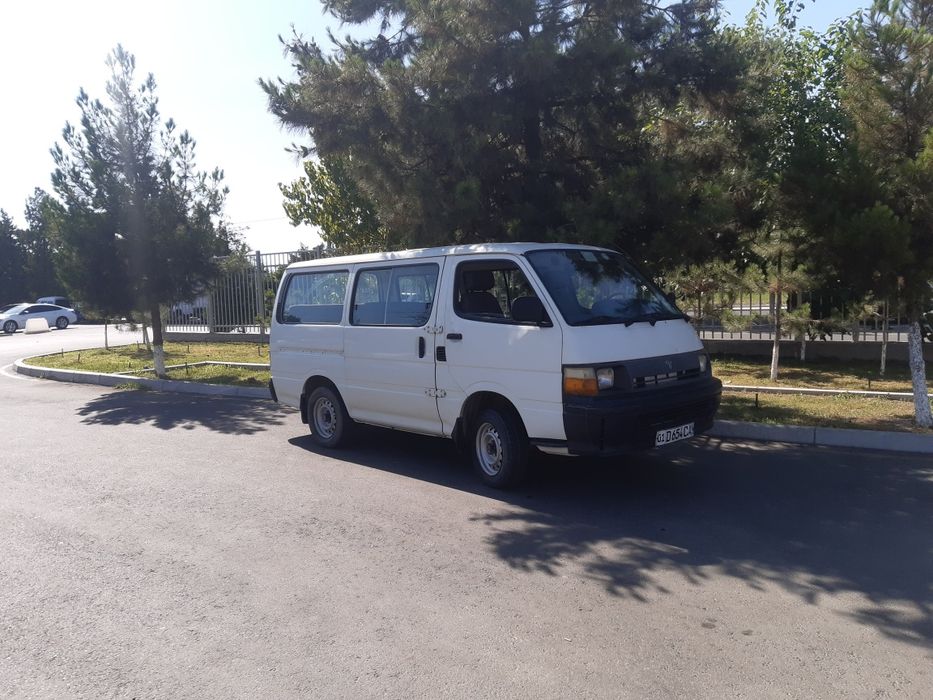 Toyota HiAse tezda sotiladi