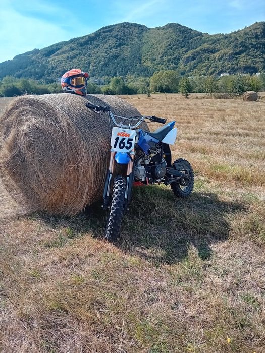 Продавам кросов мотор