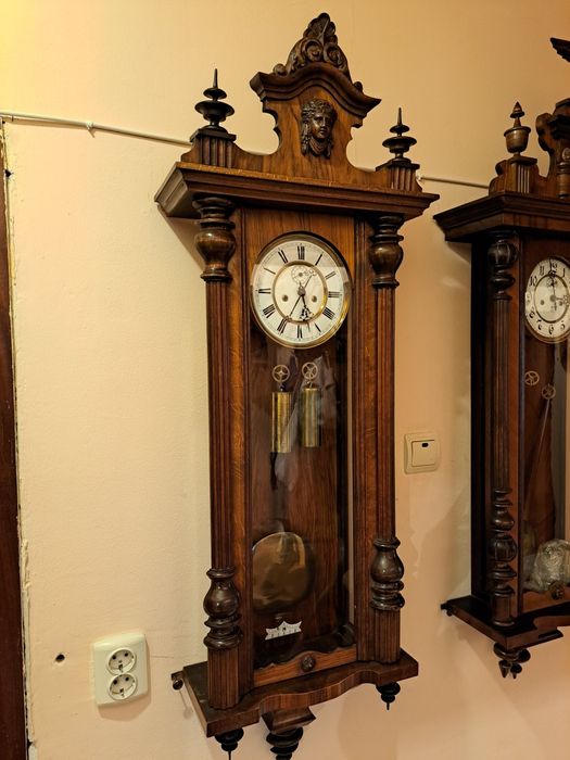 Ceas pendula cu 2 greutăți