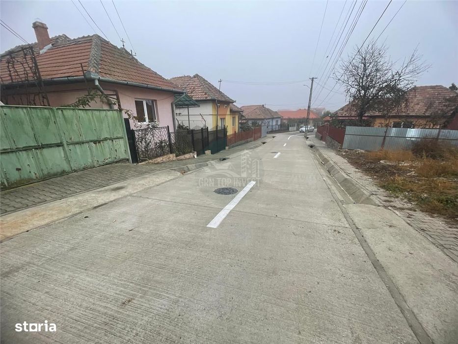 Casa individuala cu 6 camere si 3 bai si 1413 mp teren in Blaj