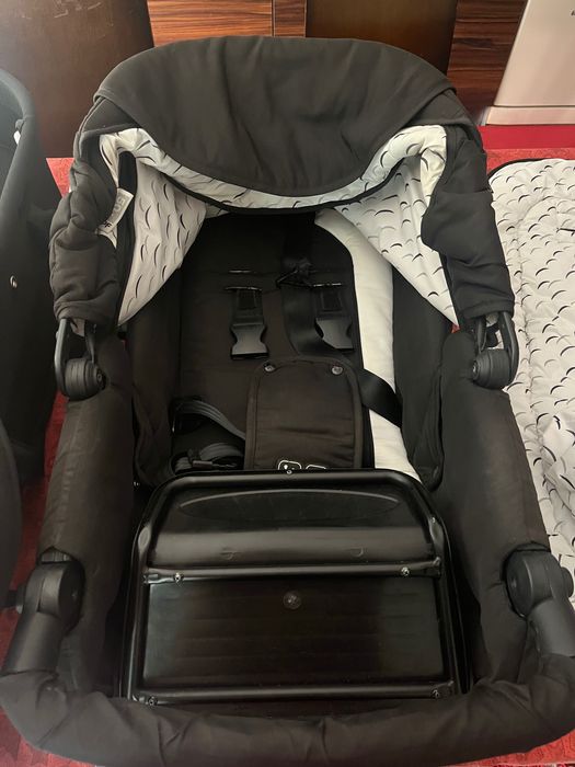 Бебешко столче и кошарка