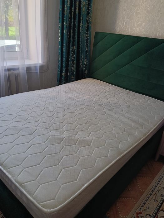 Продам кровать 140*200