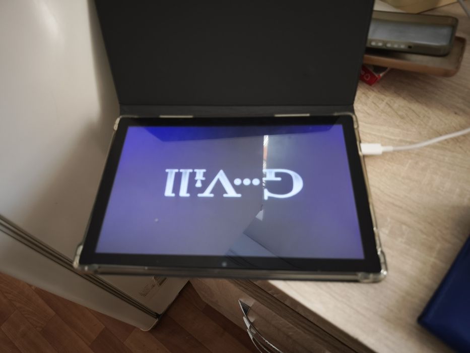 Планшет,телефон хуавэйи редми