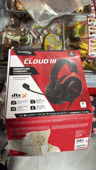 HyperX Cloud III — игровая гарнитура, б/у, отличное состояние
