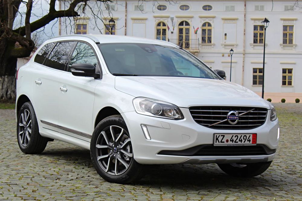 Volvo XC 60 SUMMUM - D4 - 190 CP - Navi - Xenon - Piele - Jante 19