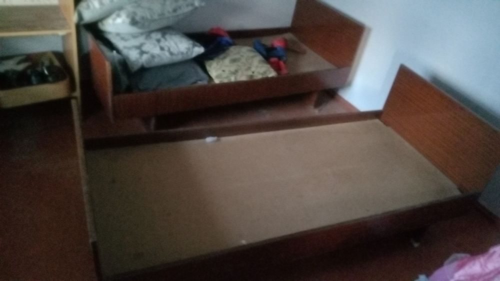 Одна спалный кровать