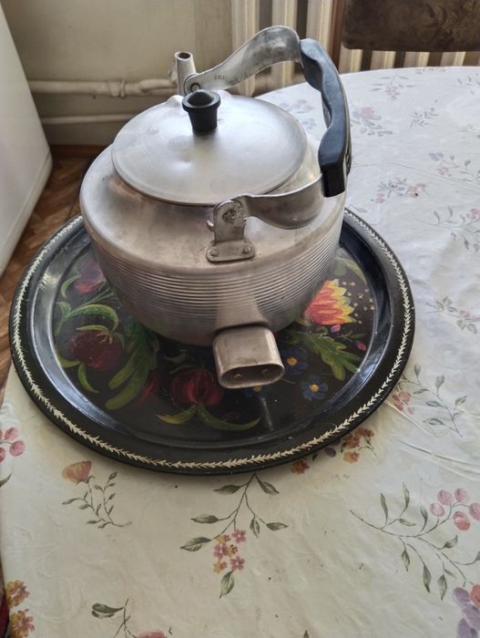 Чайник электрический советский.