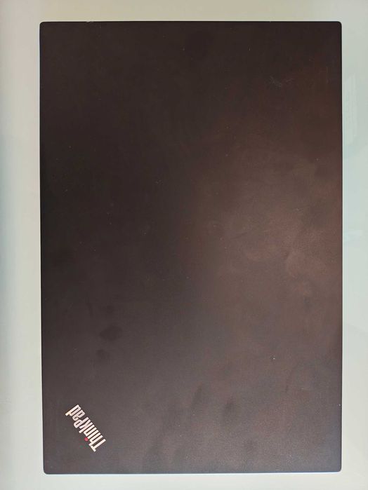 Лаптоп Lenovo e15