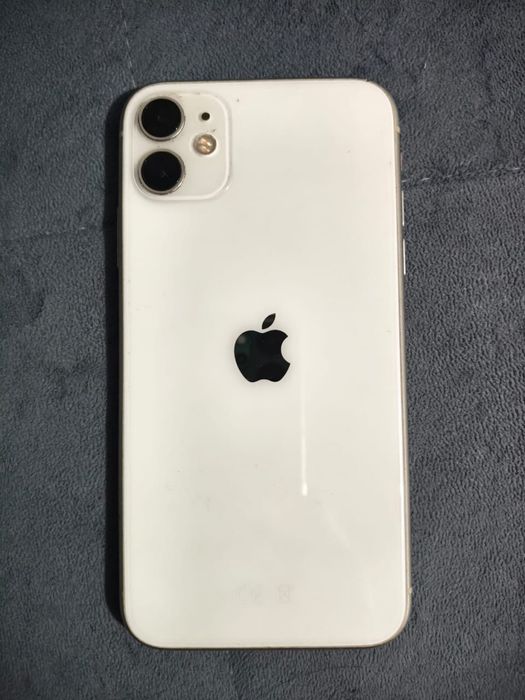 Продам айфон 11 64 гб