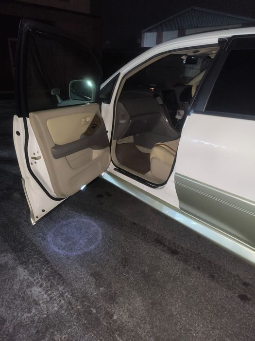 Тойота Харриер  1998 года