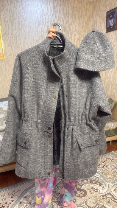 Worh новая пальто