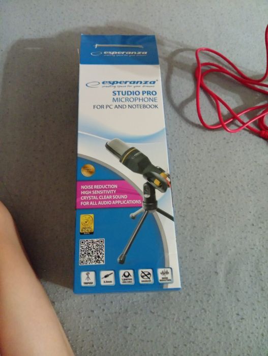 Vând microfon in stare perfecta