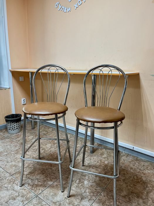 Продам барные стулья