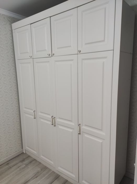 Большой шкаф продам