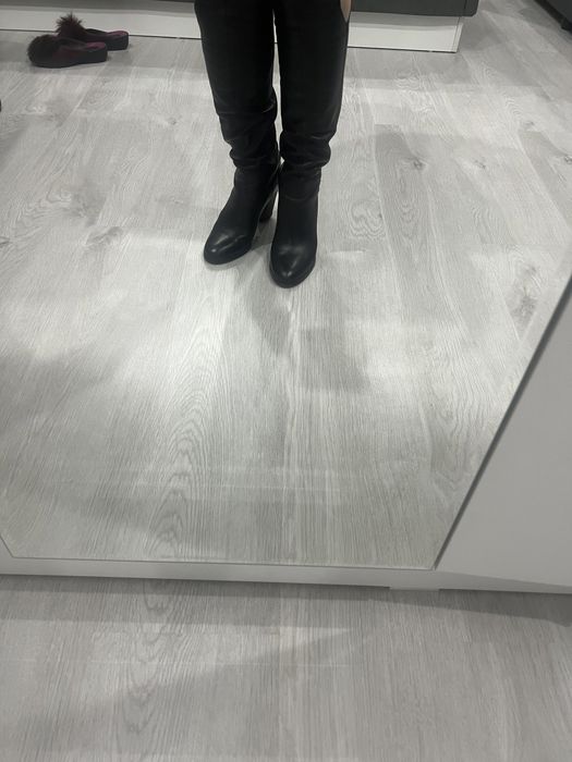 Продам весенние сапоги