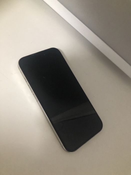 Продам айфон 15 про