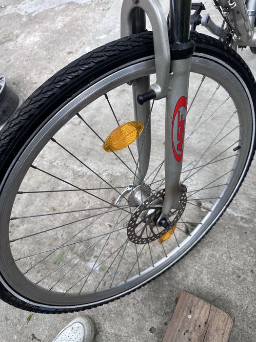 Bicicleta roti 28 cadru aluminiu