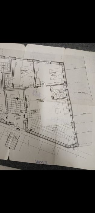 Proprietar Apartamentm 80 m3 camere  curte proprie 96 m