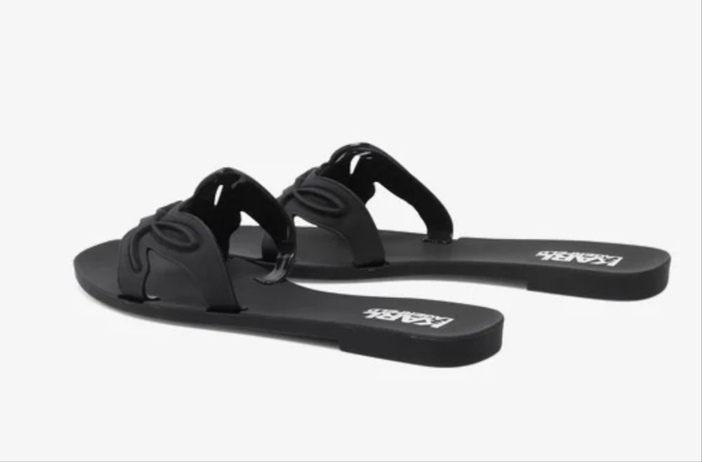 Чехли  Karl Lagerfeld