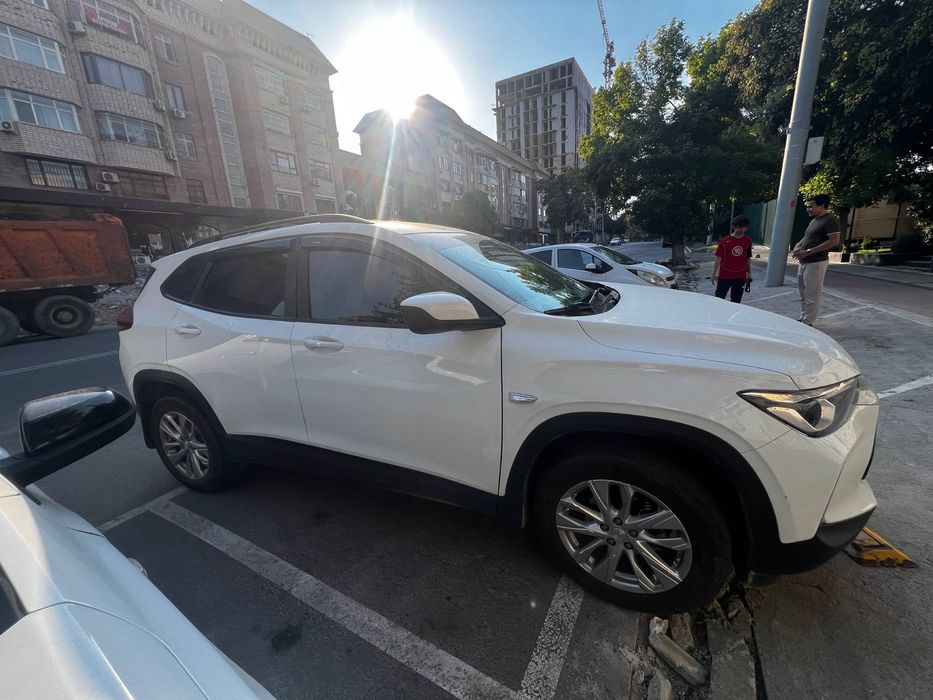 Chevrolet Tracker 2