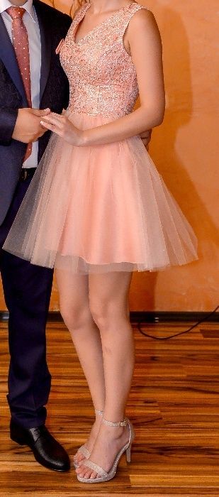 Официална рокля размер S