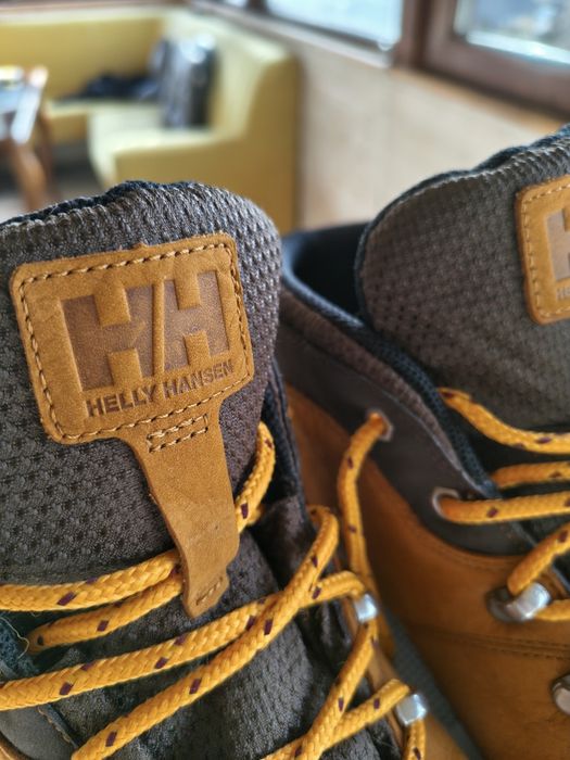 Helly hansen alesta mid