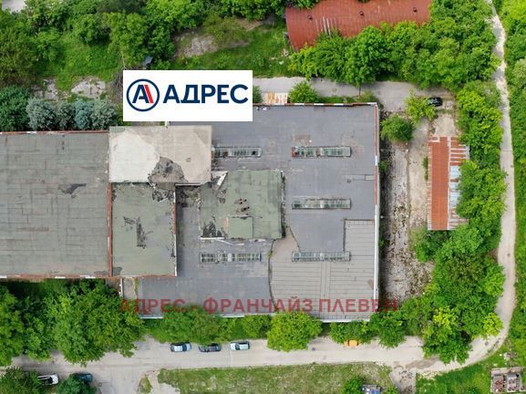 Продава се Склад в Плевен, Кайлъка - 6168 кв.м за 244 €/кв.м - Снимка #3