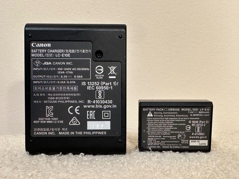 Фотоапарат CANON EOS4000D