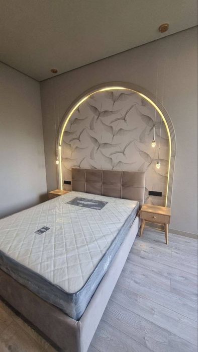 Сдается новостройка улица Сайрам метро Б.И.Й 3-комн 75м2 авторский рем