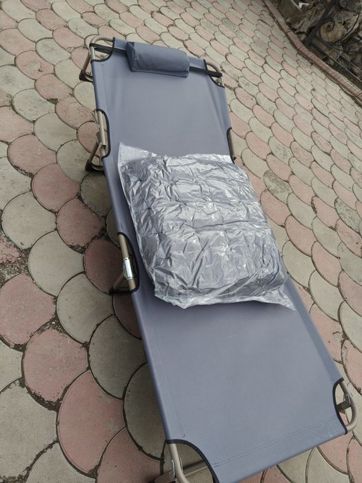 Раскладушка с матрасом