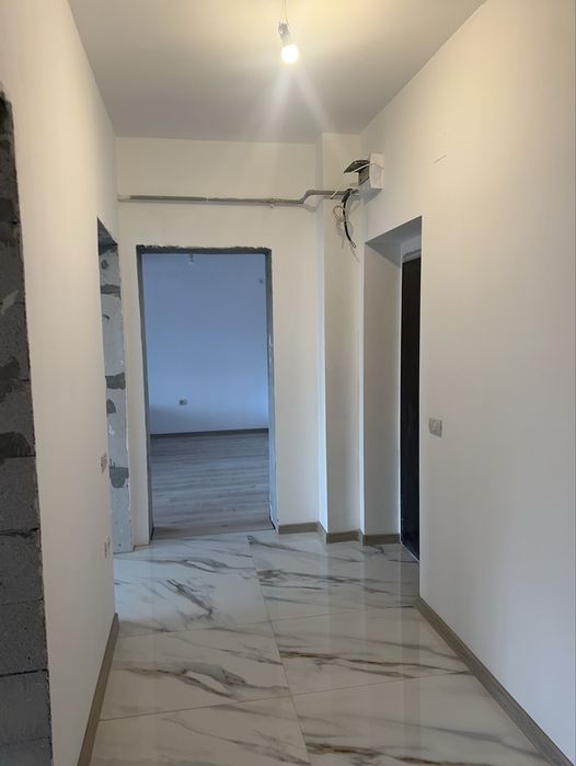 Vand apartament 2 camere  militari  pacii in spare la autogara !
