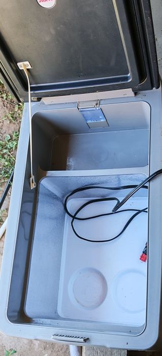 Vând frigider auto idel b 50 litri