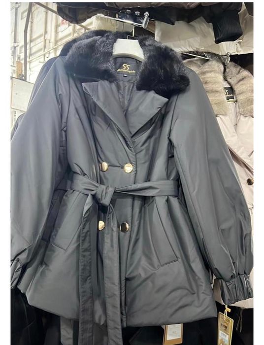 Женский куртка сатылады