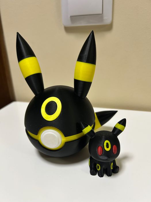 Pokeball Chibi Umbreon