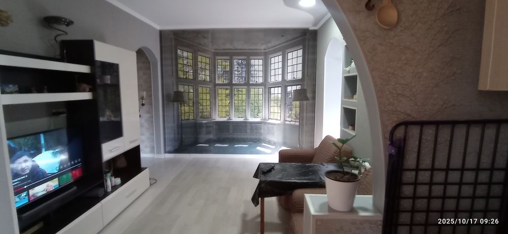 Продается 1 комнатная квартира на Кара Камыше 2/5,  42.5 КВ. М.