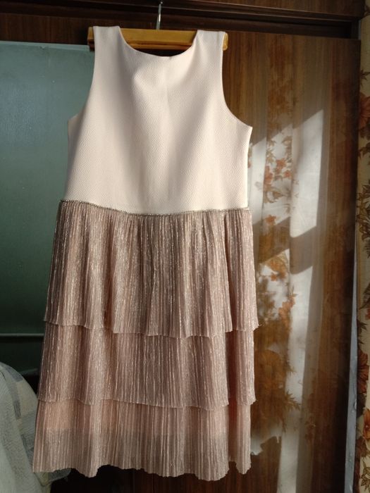 Платья нарядные на девочку