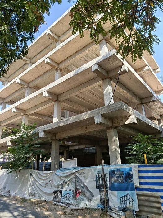 Сдаётся здание 1250 м2 - ор-р 16 гор. Больница