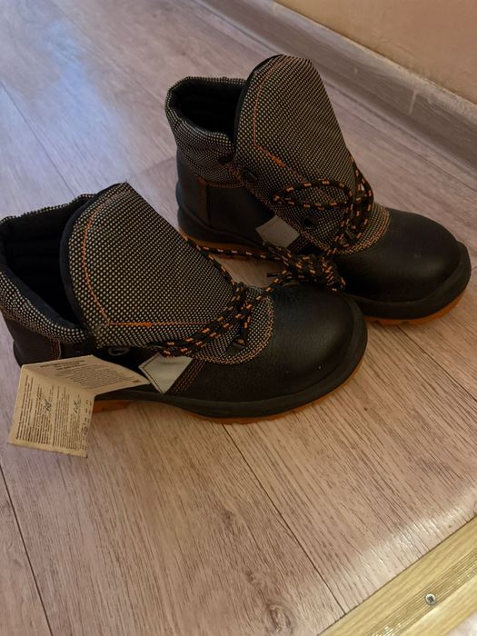 Продам Летний ботинка