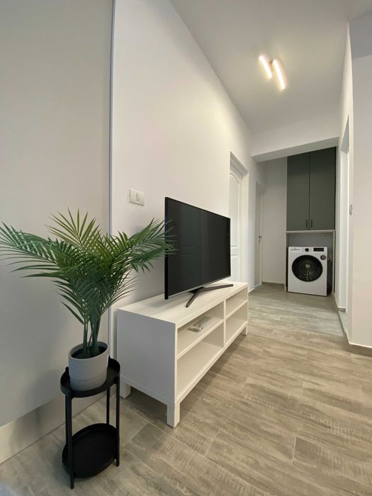 Închiriez apartament drăguț cu 2 dormitoare, bloc nou, cartier Alfa
