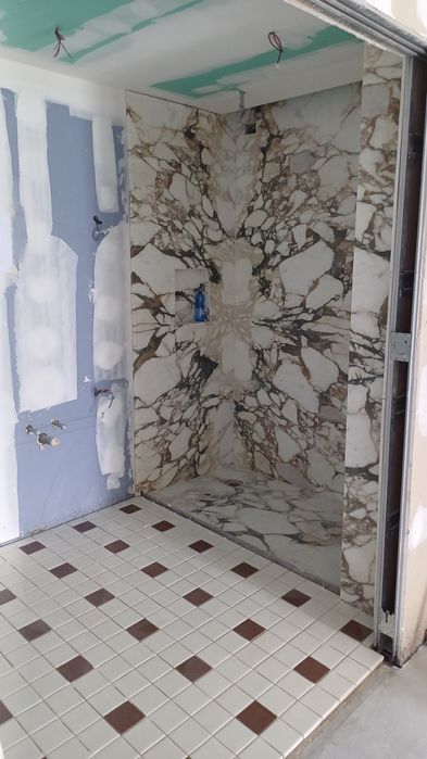 Constructii si finisaje