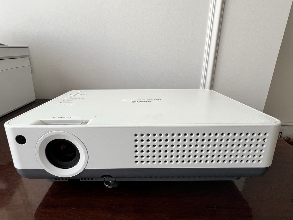 Проектор Sanyo PLC XW55G