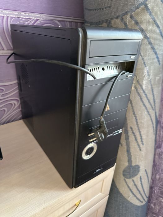 Продам компьютер стационарный