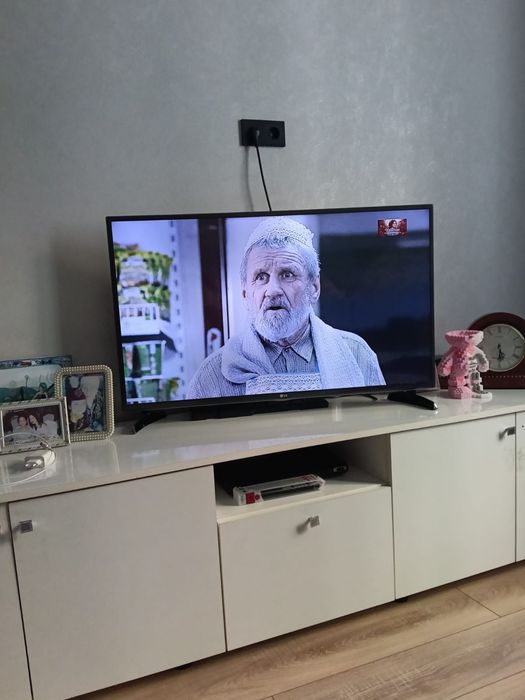 Телевизор LG 2015г