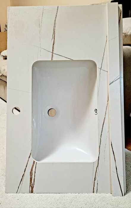 Vând lavoar de baie