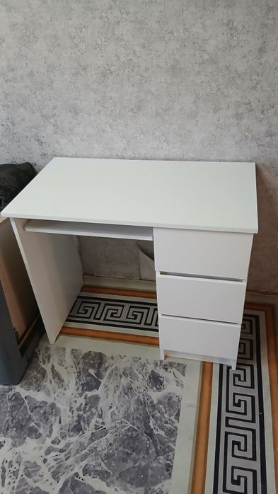 Стол компьютерный