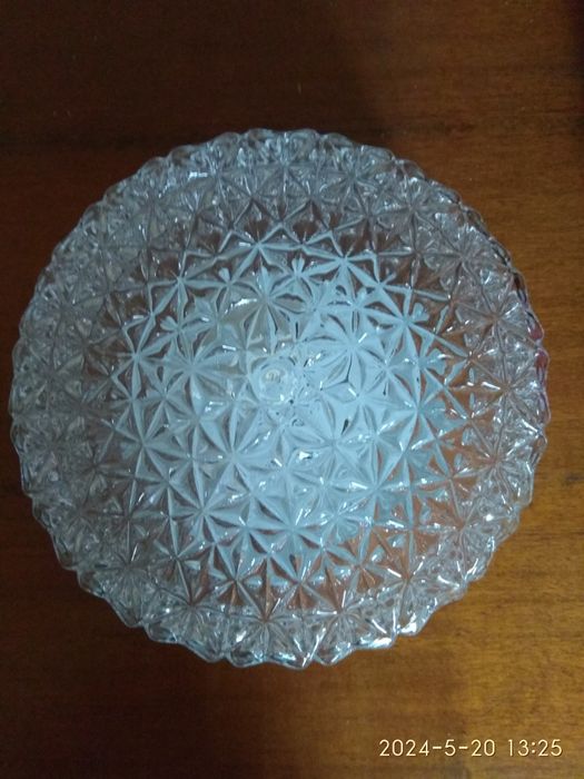 Луменисцентни осветителни тела,плафониери,глобуси,луни.