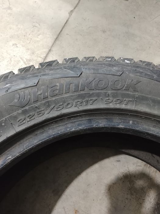 Продам шины комплект